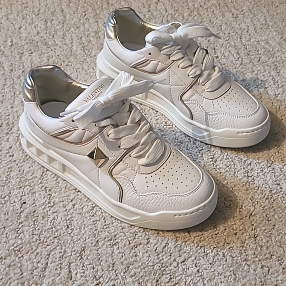 Valentino One Stud Sneaker - Picture 1 of 6